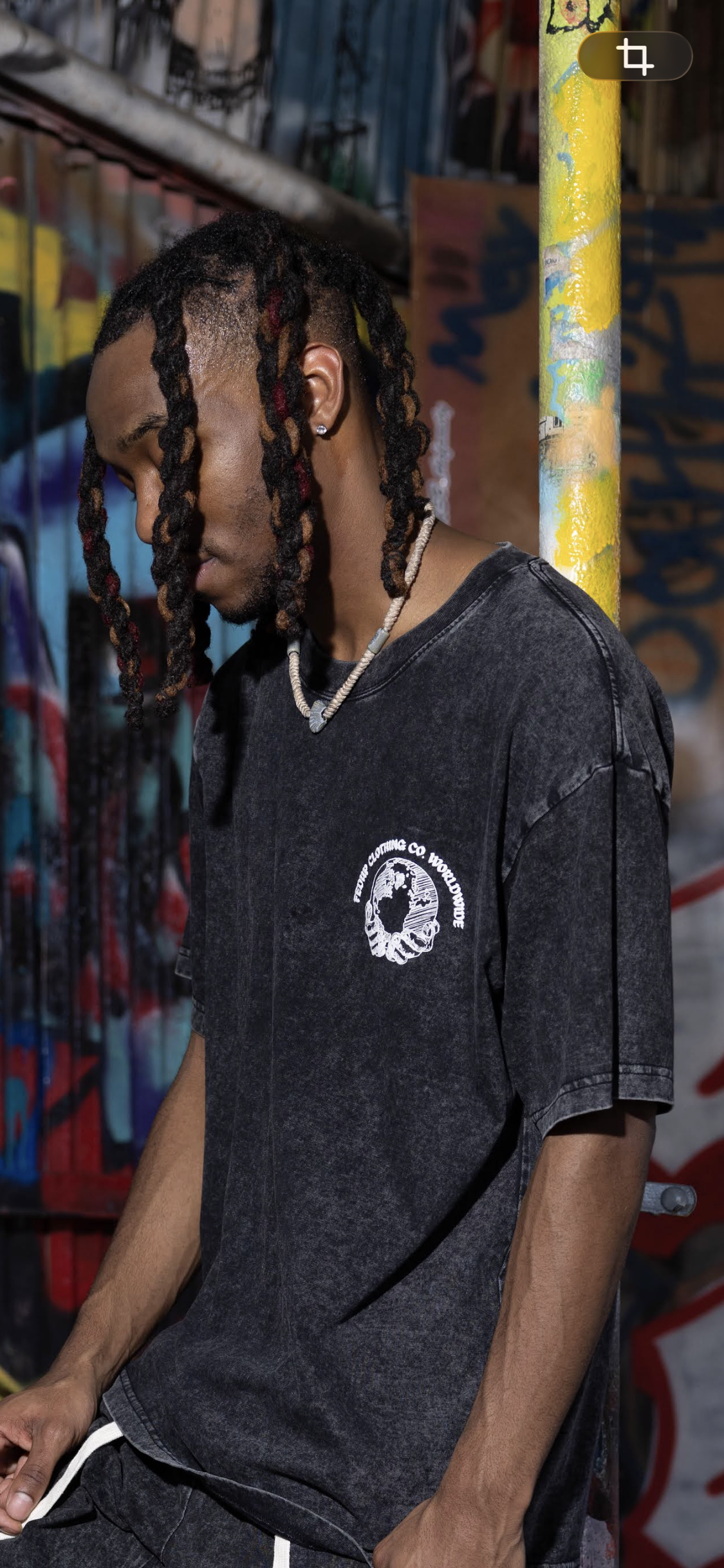 “FEDUP IS THE WORLD” BLACK TEE