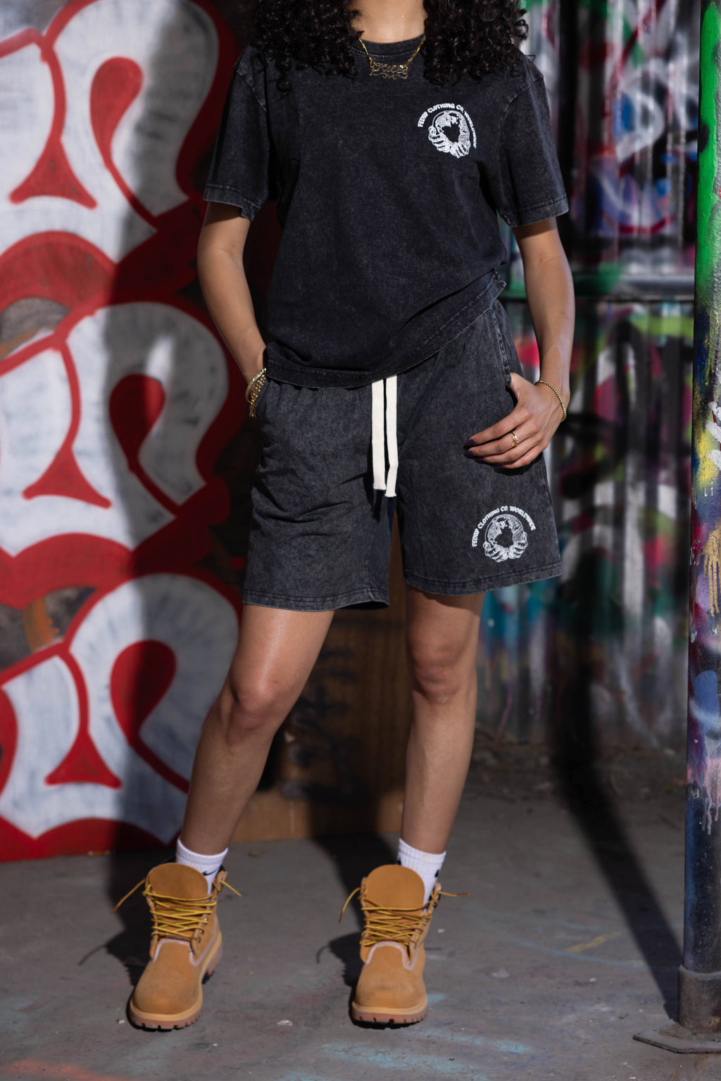 “FEDUP IS THE WORLD” BLACK SET